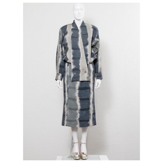 Rare vintage late 1970s oversized ikat FONG LENG k