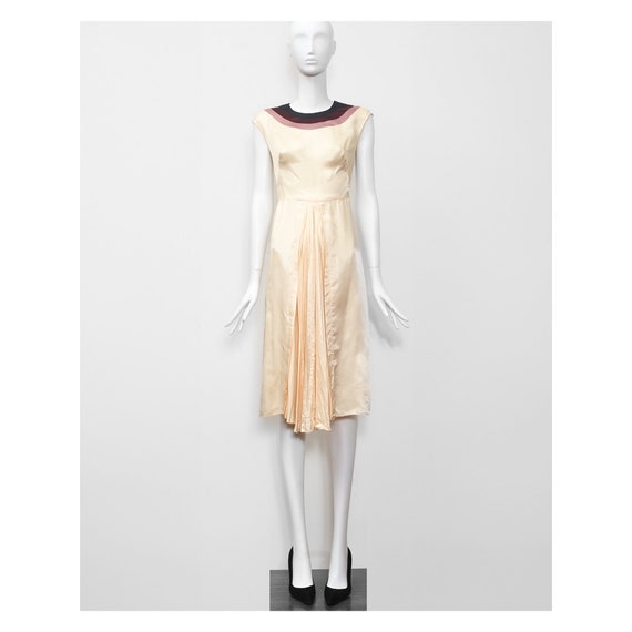 Fabulous Vintage 2007 Creme Satin Fitted Pleated PRADA