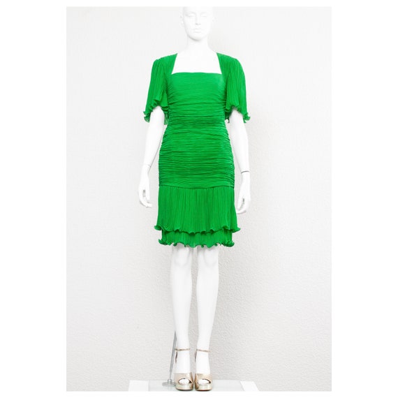 Stunning vintage 1980s Kelly green fortuny pleate… - image 1