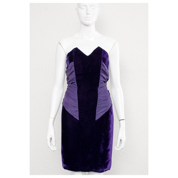 Stunning vintage 1980s purple velvet boned corset… - image 1