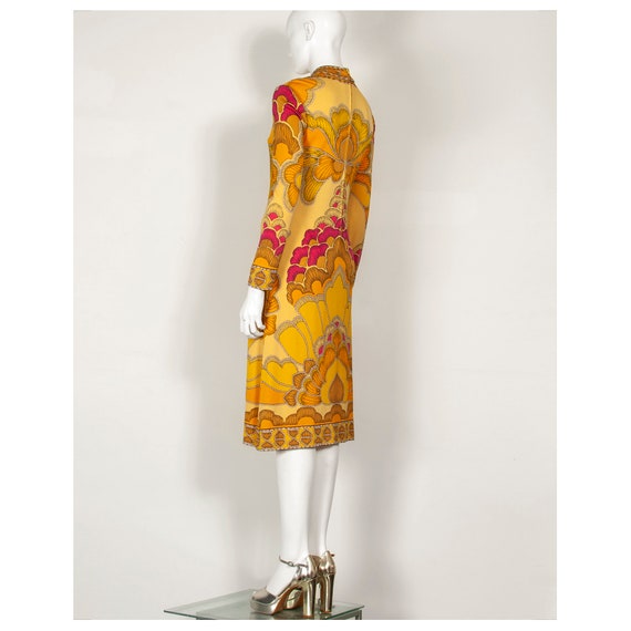 Stunning early 1970s vibrant gold silk Art Deco p… - image 7