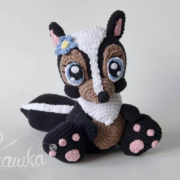 Crochet PATTERN No 1731 Miss Skunk Flower crochet pattern by Krawka, cute girly skunk crochet animal bunny