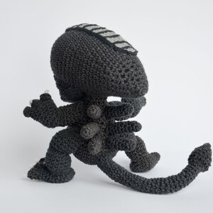 Crochet PATTERN No 1706 Alien by Krawka, image 4