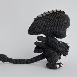 Crochet PATTERN No 1706 Alien by Krawka, image 3