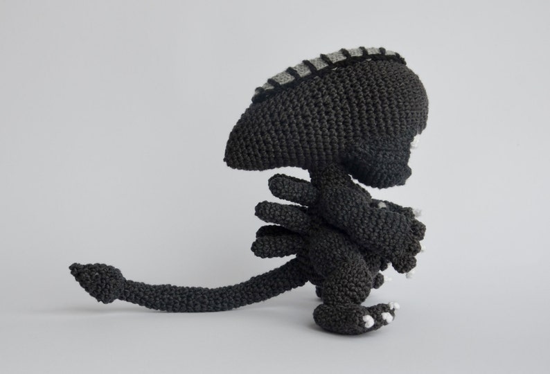 Crochet PATTERN No 1706 Alien by Krawka, image 3