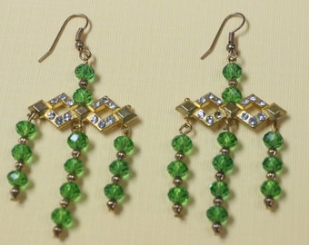 Green Crystal Dangling Earrings/Unique Drop Earrings/Handmade Jewellery/Hypoallergenic Nickel Free Ear hooks/Statement Earrings.    E-1159