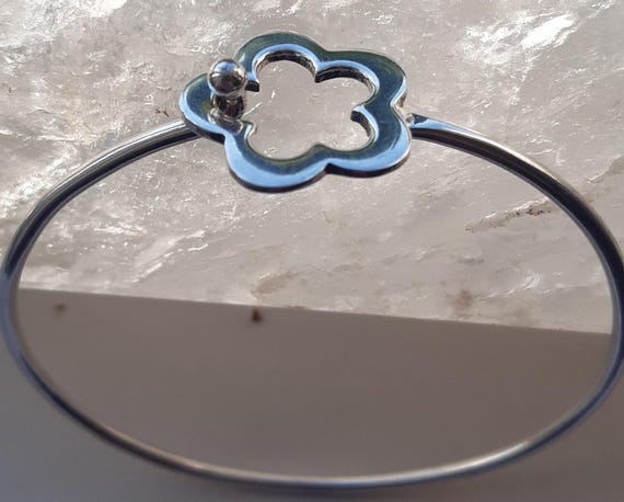 Pretty flower solid bangle - image 4