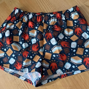 Lg/Campfire food/Junk food on navy blue background flannel sleep shorts