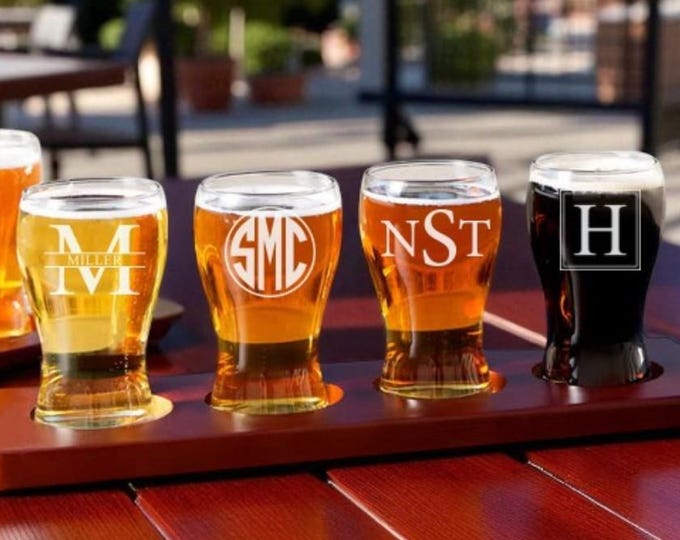 Personalized Beer Flight Set with Wooden Paddle, Engraved Tasting Glasses, Craft Beer Sampler Board, Gift for Beer Lover, Dad or Groomsmen