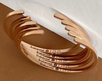 Bracelet manchette de demoiselle d'honneur personnalisé, bracelet prénom, bracelet personnalisé superposable, cadeau de noce personnalisable, bracelet manchette prénom gravé