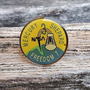 Vintage Mercury Pin. Freedom 1, NASA Pin. Collectable Americana. Space Pin