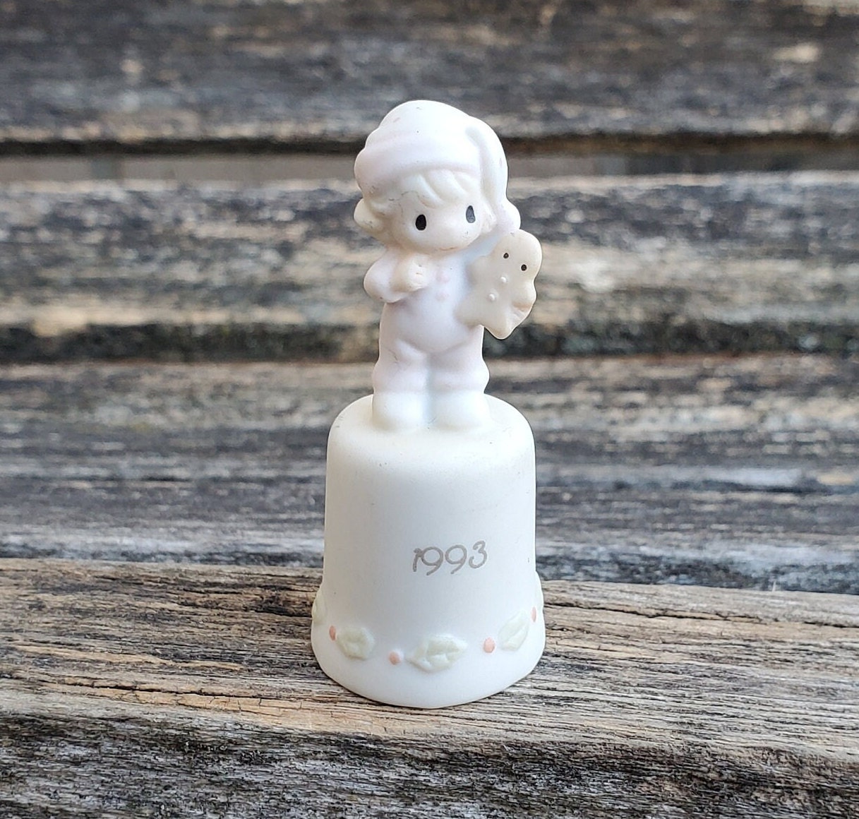 Vintage Precious Moments Thimble. 1993. Gift for Mom, Quilter