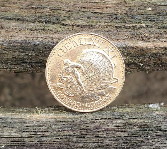 ヴィンテージのジェミニXIコイン。宇宙遊泳記念コイン。アメリカ