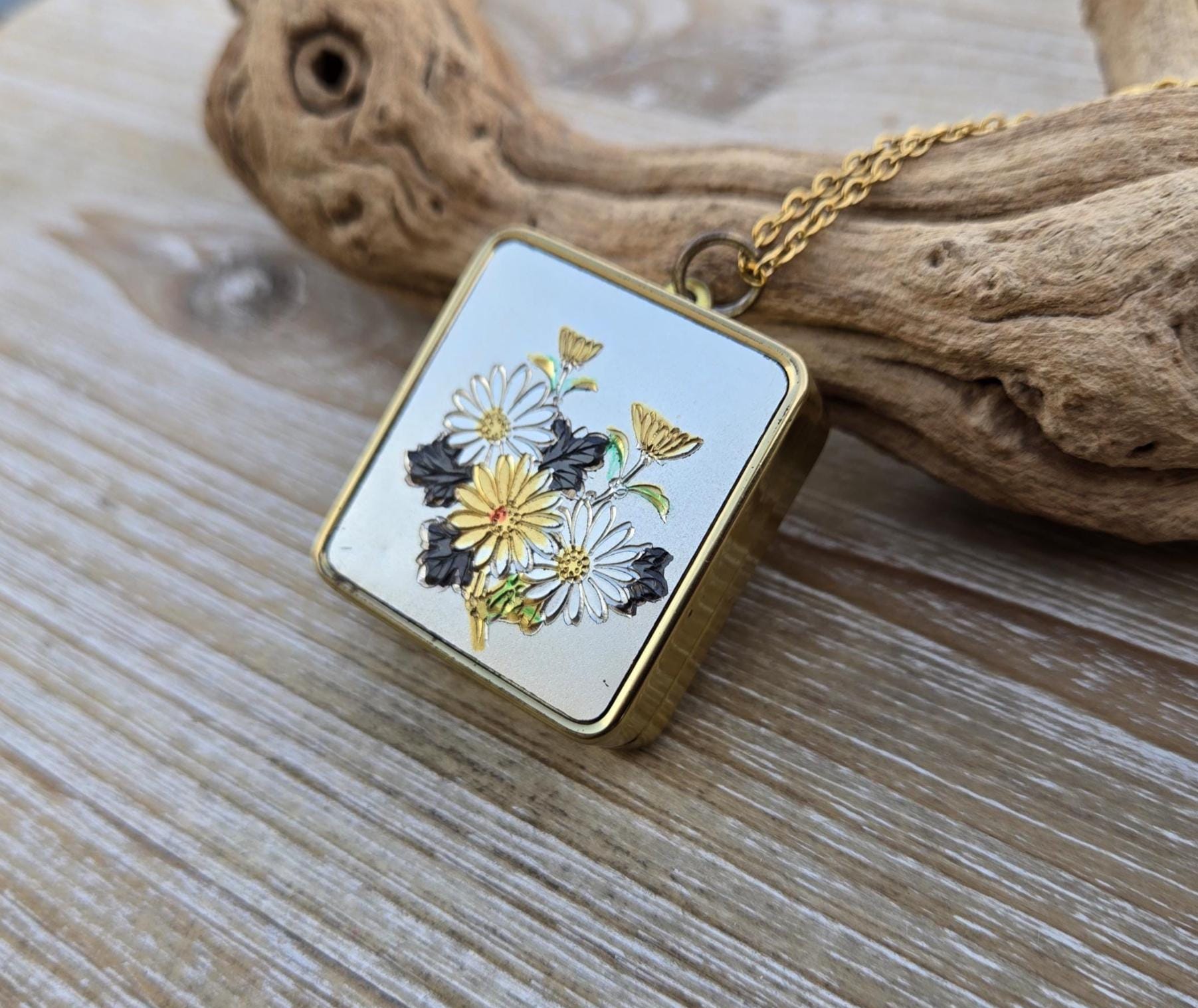 Vintage gold rectangle flower pendant necklace - Etsy 日本