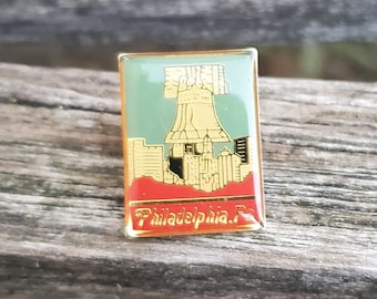 Pin vintage de la Campana de la Libertad. Pin de Filadelfia. Coleccionable, estilo americano. Penny.