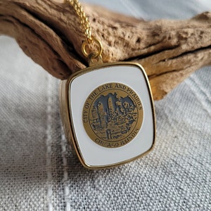 Vintage Chicago Spieluhr Halskette. Geschenk für Mama, Geburtstag, Jubiläum, Weihnachtsgeschenk. Geschenk für Mama