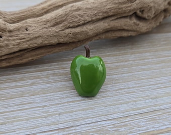 Vintage Green Apple Pin. Teacher Gift, Anniversary, Student. Gift For Mom. Gift For Her. Enamel Pin