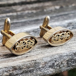 Vintage Gold Cufflinks. Gift For Groomsmen, Groom, Dad, Wedding, Anniversary, Christmas, Birthday, Father&#39;s Day.