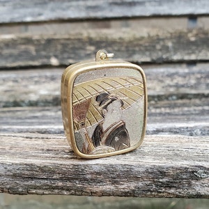 Vintage Geisha Spieluhr Anhänger. Pelz Elise. Geschenk für Mutter, Geburtstag, Jahrestag, Weihnachten. Geschenk für sie