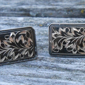 Vintage Leaf Earrings. Sterling Silver Earrings. Screw On. Engraved Earrings.