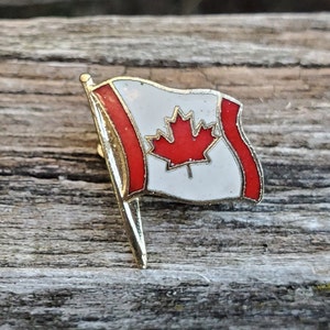 Vintage Canadian Flag Pin. Gift For Birthday, Anniversary, Mom, Dad. Collectable