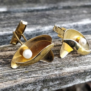 Vintage Abstract Pearl Cufflinks. Gift For Dad, Groom, Groomsmen, Anniversary, Wedding, Birthday, Christmas.