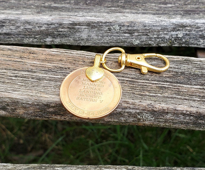 Vintage Apollo Coin Keychain. NASA Keychain. Collectable - Etsy