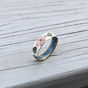 Vintage Cloisonne Ring. White, Size 8. Gift For Mom, Anniversary, Birthday, Christmas. Cherry Blossom Ring. Gift For Her