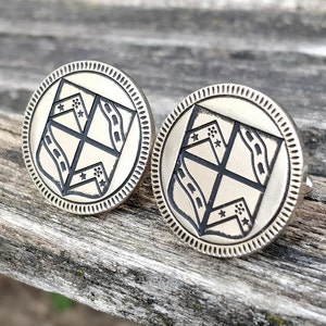 Vintage Shield Cufflinks. Gift For Dad, Groom, Groomsmen, Wedding, Anniversary, Birthday, Christmas, Father&#39;s Day. Royalty