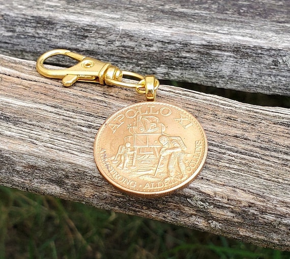 Vintage Apollo Coin Keychain. NASA Keychain. Collectable - Etsy