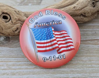 Vintage 9/11 Button. God Bless America. Collectable Americana. NYC. September 11th Pin. Twin Towers Pin.