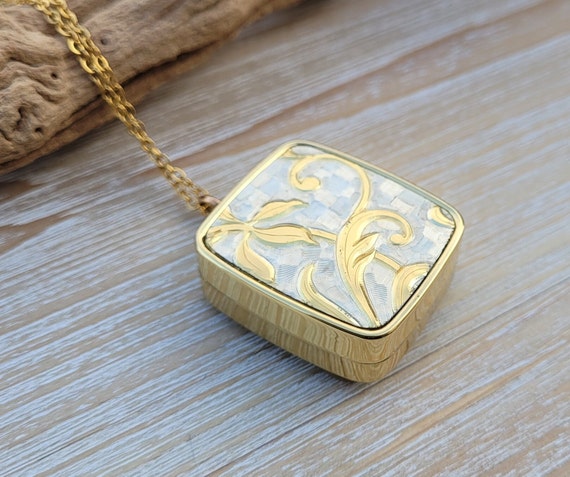 Vintage Gold Music Box Pendant. Plays Love Story.… - image 2