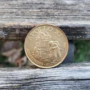 Vintage Apollo XI Coin. Moon Landing Coin. Collectable Americana. Armstrong, Aldrin, Collins. NASA Coin.