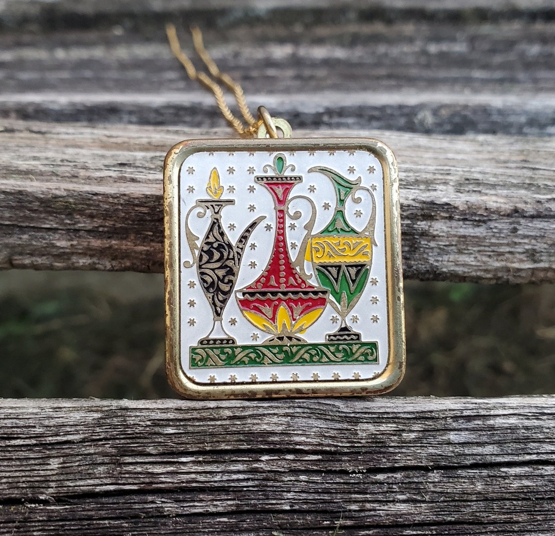 Vintage Music Box Pendant. Gift for Mom, Birthday, Anniversary