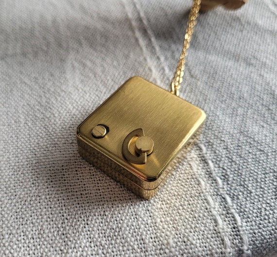 Vintage Gold Music Box Pendant. Impossible Dream.… - image 4