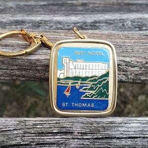 Vintage St. Thomas Spieluhr Schlüsselanhänger. Geschenk für Mutter, Geburtstag, Jahrestag, Weihnachten. Heiliger Thomas