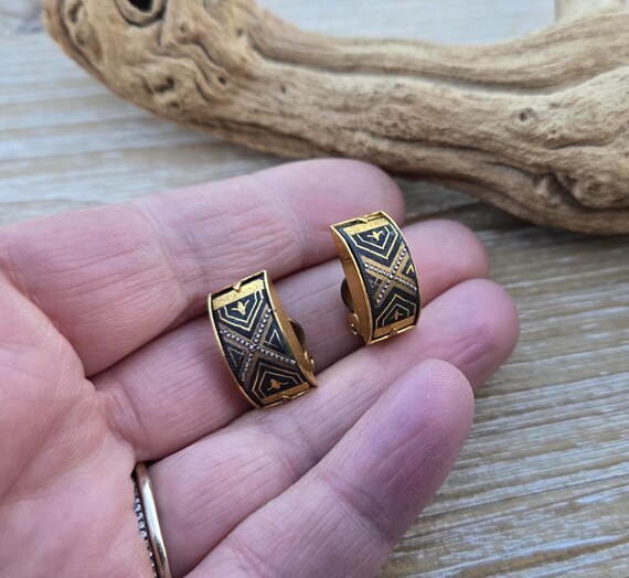 Vintage Damascene Earrings. Clip On. Gift For Mom, Bride, Bridesmaid, Wedding, Anniversary, Christmas, Birthday, Mother's Day. View 2