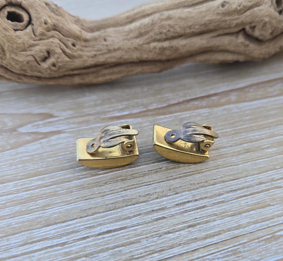 Vintage Damascene Earrings. Clip On. Gift For Mom, Bride, Bridesmaid, Wedding, Anniversary, Christmas, Birthday, Mother's Day. View 6