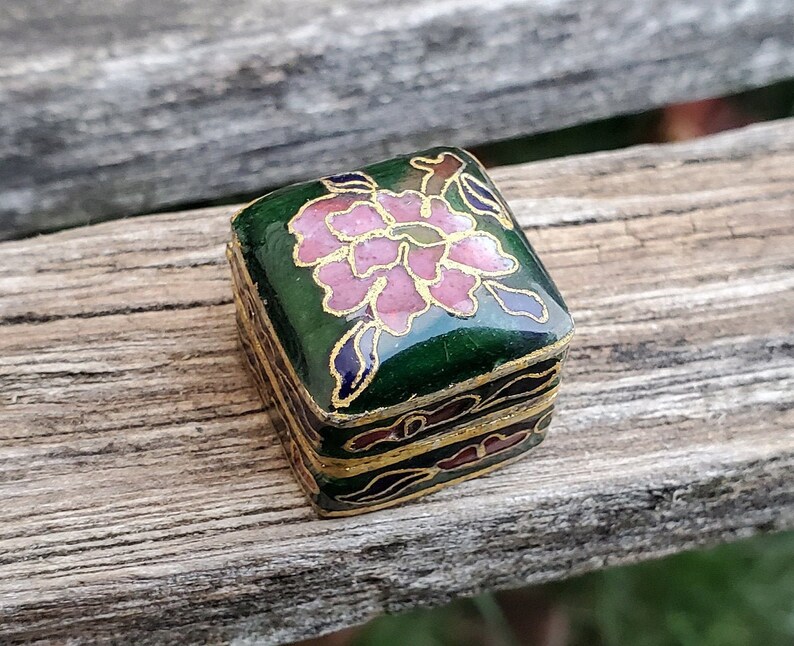 Wedding Bride Anniversary Gift For Mom Christmas Mother/'s Day. Vintage Tiny Cloisonne Trinket Box Bridesmaid Birthday