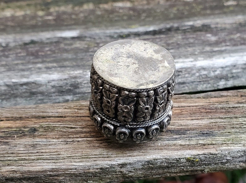 Earring Box Gift For Mom Gift For Her Vintage Floral Trinket Box Pill Box.