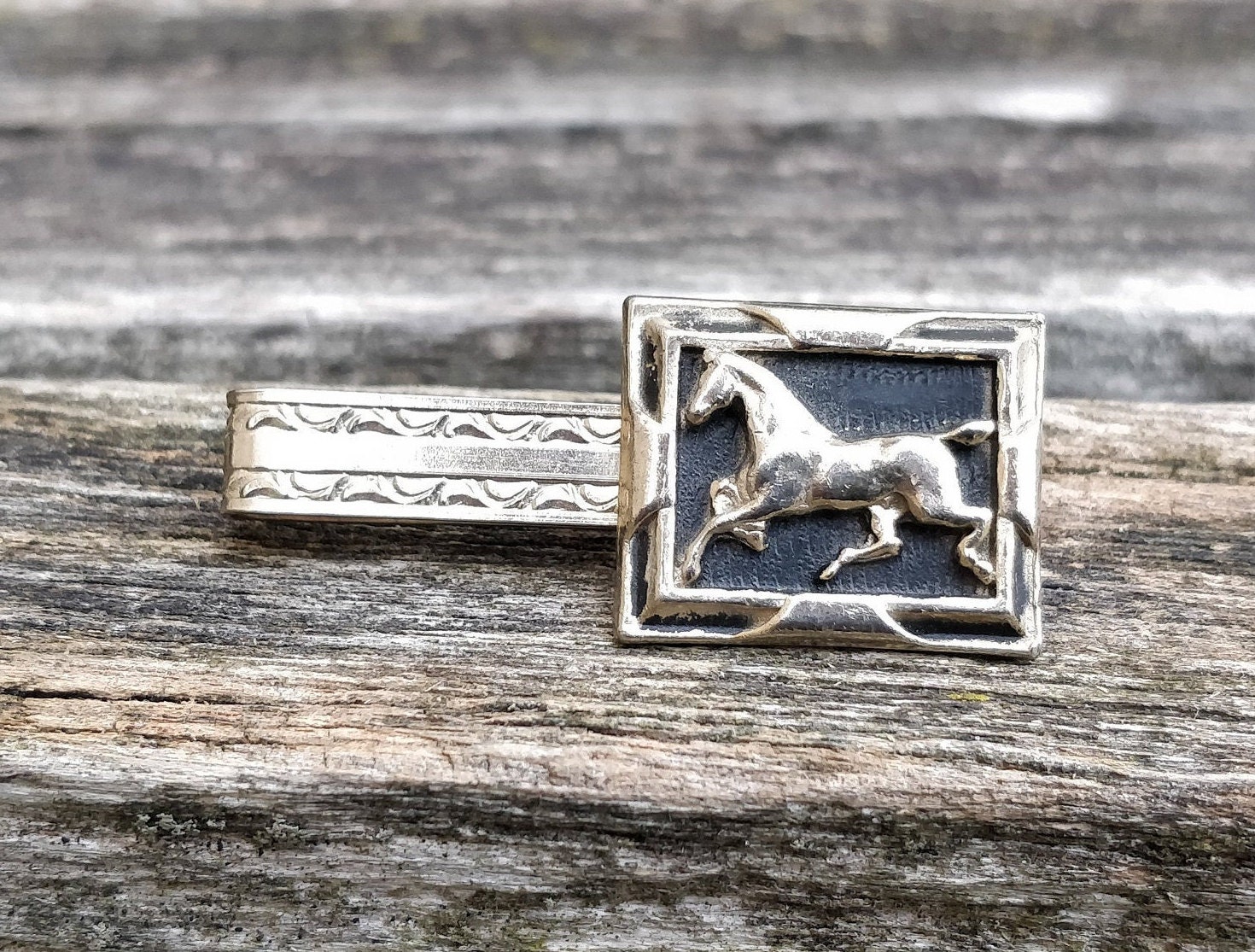 Ancienne Pince à Cravate Argentée Avec Breloque Cheval - Vintage, Occasion