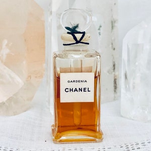 Chanel Gardénia Gardenia 7.5 Ml. or 0.25 Oz. Flacon Parfum 