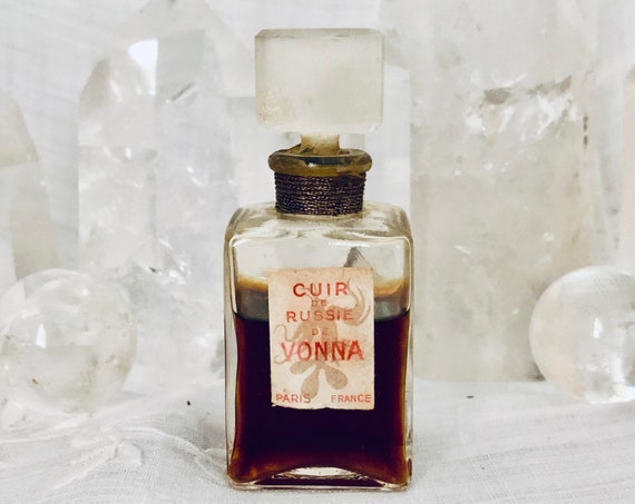 Vonna, Cuir de Russie, 'Russian Leather', 15 ml. or 0.5 oz. Flacon, Parfum Extrait, 1936, Paris, France ..