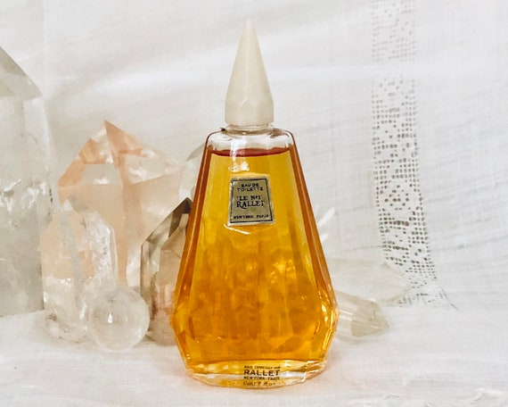 Rallet, Le No. 1, 60 ml. or 2 oz. Flacon, Eau de Toilette, 1923, Paris, France ..
