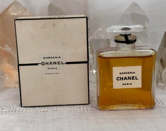 Chanel, Gardénia, Gardenia, 15 ml. or 0.25 oz. Flacon, Parfum Extrait,  1925, 1950, Paris, France ..