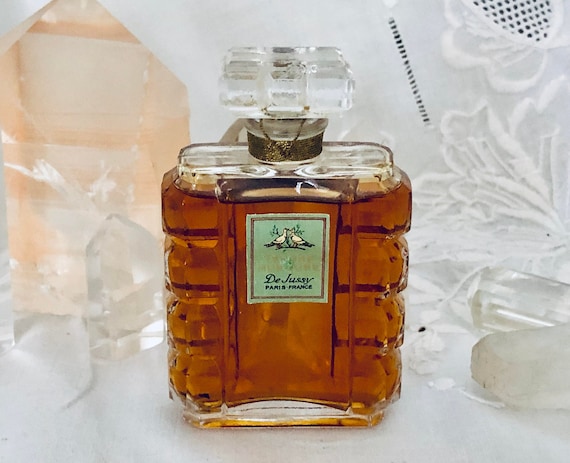St.James de Jussy, Tendre Murmure, 'Tender Murmur', 30 ml. or 1 oz. Flacon, Parfum Extrait, 1949, Paris, France ..