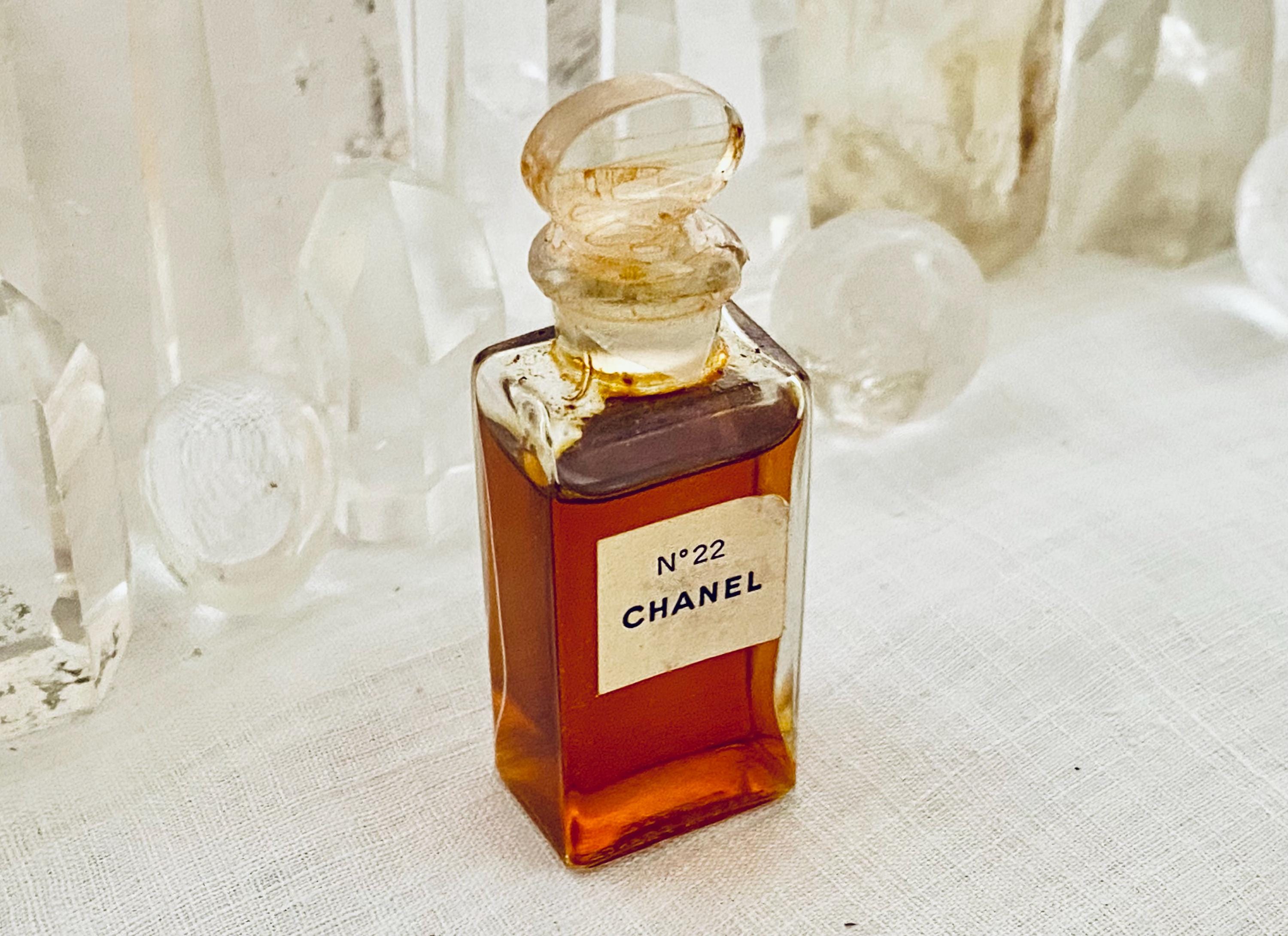 Chanel, No. 22, 7.5 Ml. or 0.25oz. Flacon, Eau De Toilette, 1923