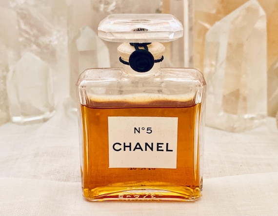 Chanel No. 5, 15 ml. or 0.5 oz. Flacon, Parfum Extrait, 1921, 1950 - 1970, Paris, France ..