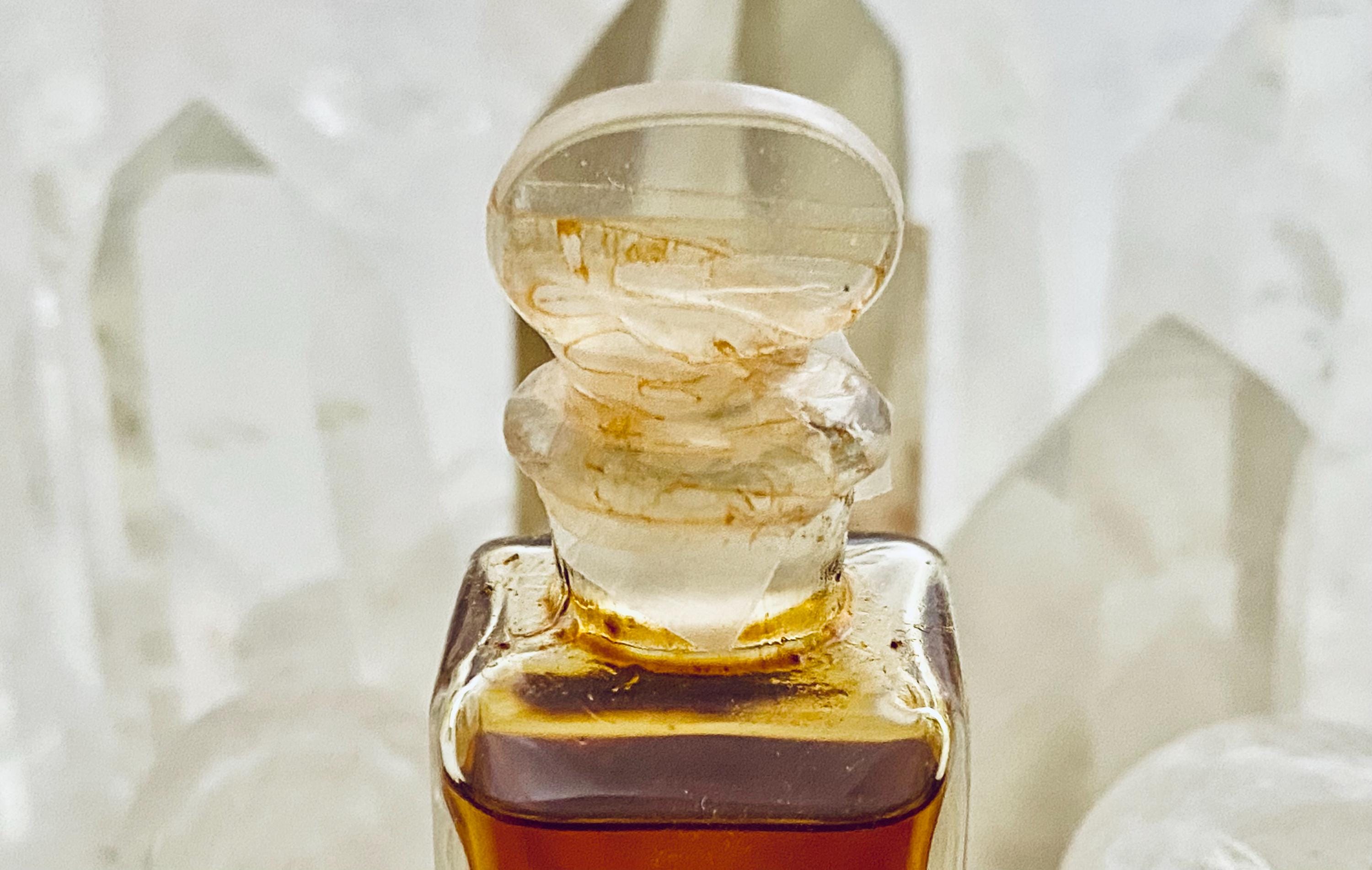 Chanel, No. 22, 7.5 Ml. or 0.25oz. Flacon, Eau De Toilette, 1923