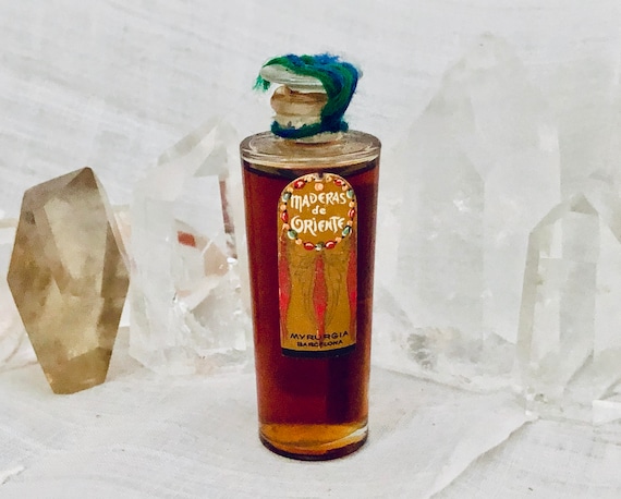 Myrurgia Maderas de Oriente, 'Oriental Woods', Mysore Sandalwood, 25 ml. or 0.87 oz. Flacon, Parfum Extrait, Julien Viard, 1918, 1945, Spain
